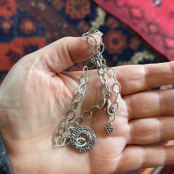 Stamped silver Silpada large link chain necklace w floating hammered pendant - Picture 4 of 11